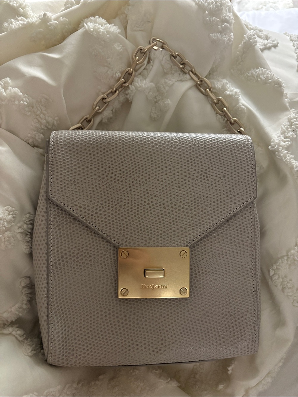 Livia crossbody bag by Eric JavitzLight Taupe Textured Leather NWT !